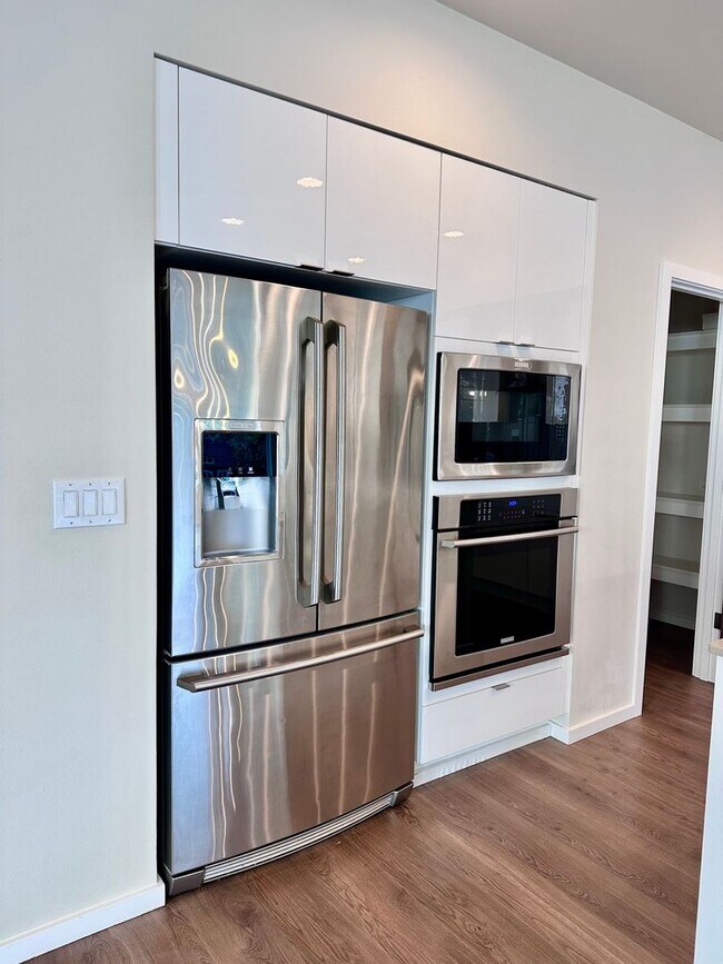 Foto del edificio - Luxury 4bed/2.5 bath home on Cul-de-sac!