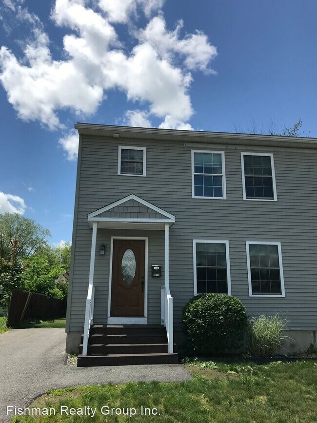 Building Photo - 3 br, 1.5 bath House - 19 Rochester St.#1