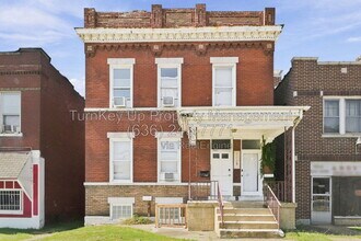 Building Photo - 4005 S Grand Blvd