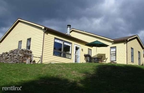 Building Photo - 141 Westview Ln
