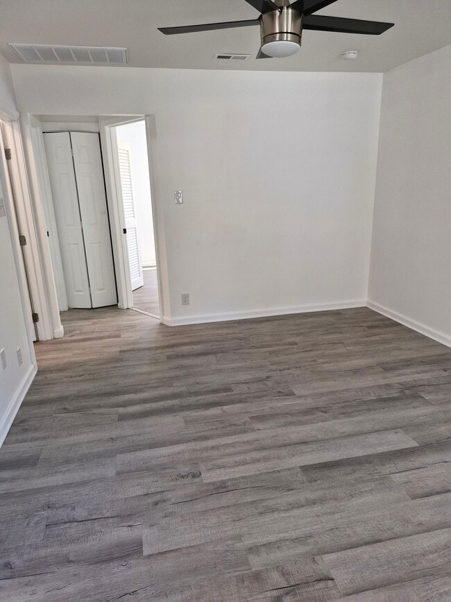 Sala de estar - 405 Baptist Rd