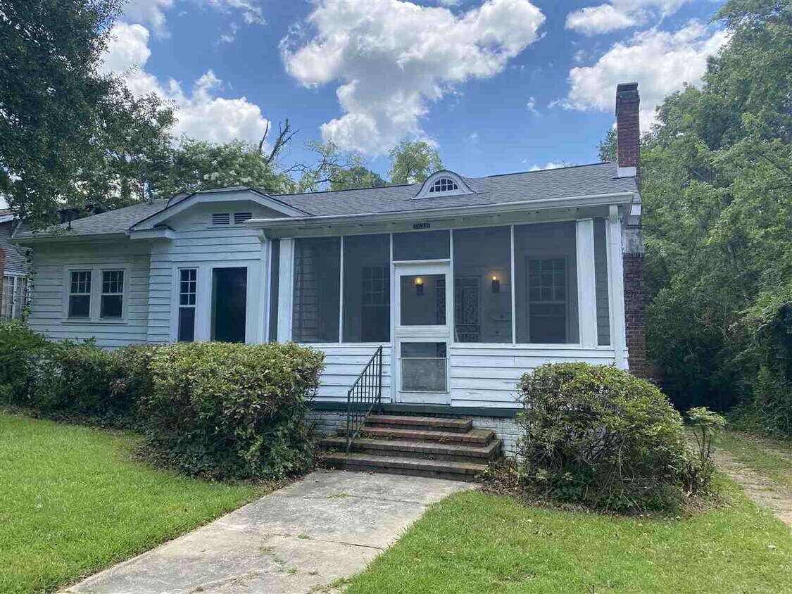 Primary Photo - 1037 Belhaven St