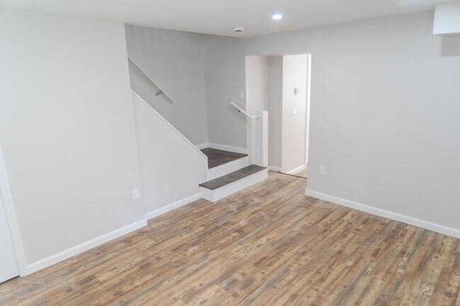 Photo - 520 East Ave Townhome