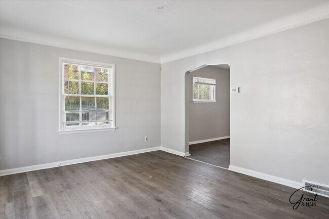 Foto del edificio - 18330/18332 Kelly Rd - Naama Cohen