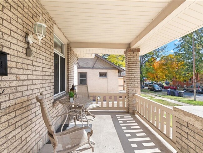 Foto del edificio - 2735 W Denver Pl