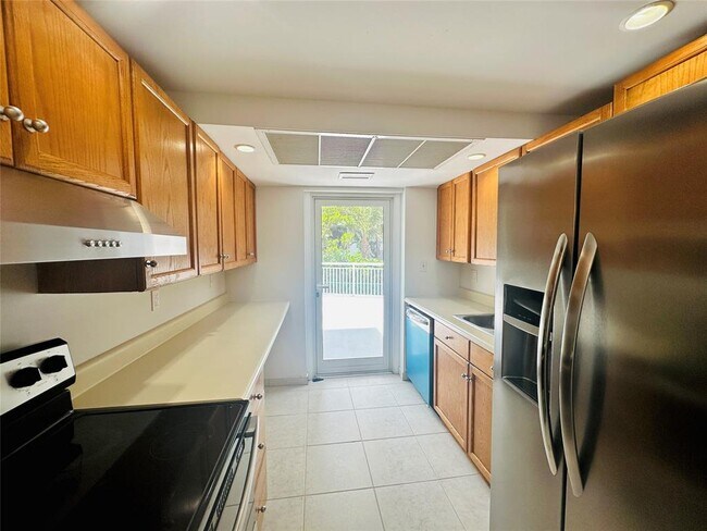 Foto del edificio - 2841 N Ocean Blvd