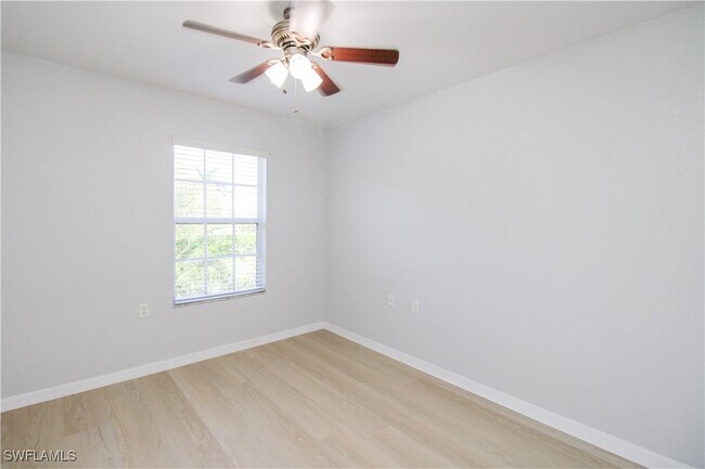 Building Photo - 9055 Gervais Cir