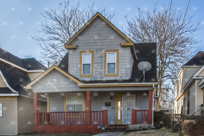 Building Photo - 3421 E 24th St.