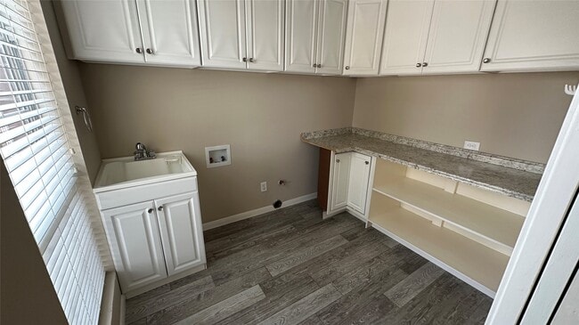 Building Photo - 25106 Jaymarr Ct