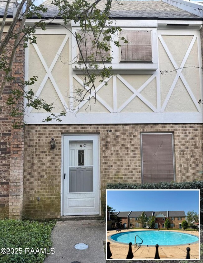 Primary Photo - 1318 Dulles Dr