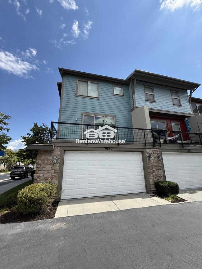 Building Photo - 7535 Vinci Pl