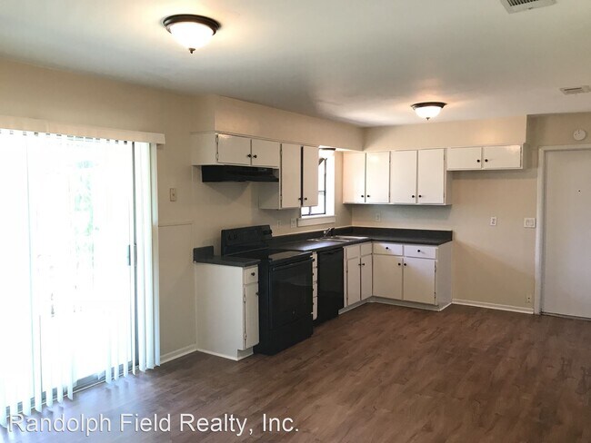 Foto del edificio - 4 br, 2 bath House - 5874 CASTLE RUN