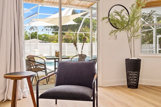 Building Photo - 67 Kashmir Trail