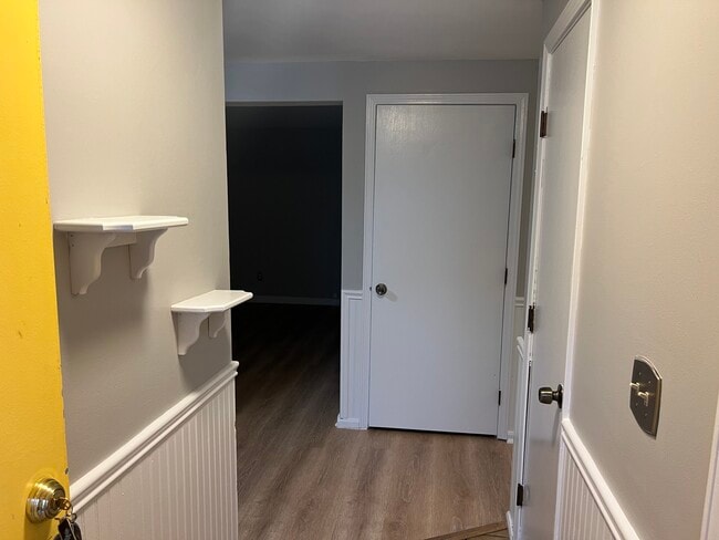 Building Photo - 4519 Prairie Ave