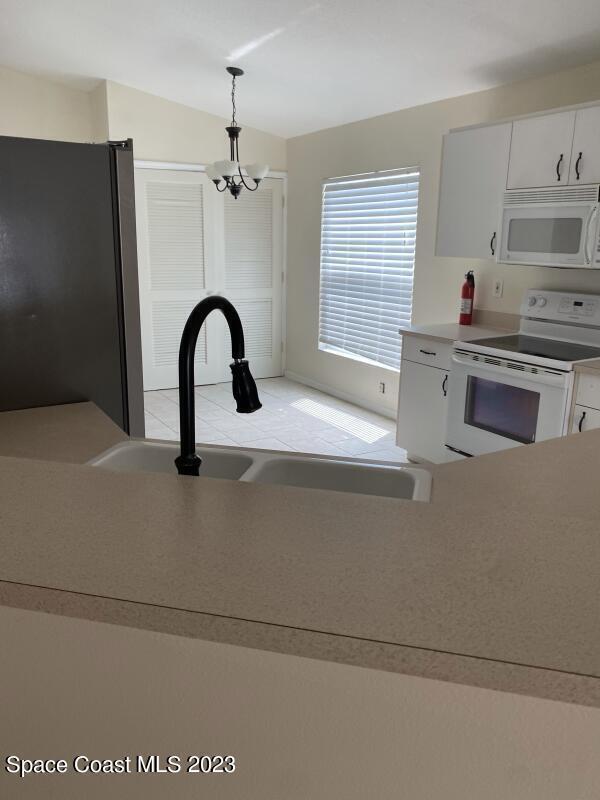 Building Photo - 2407 Deercroft Dr