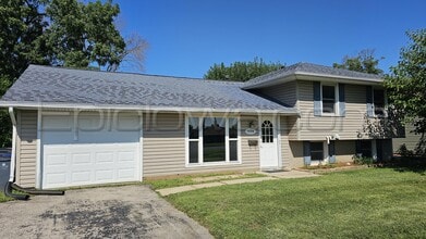 Building Photo - 420 W Post Rd SW