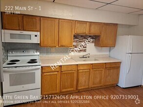 222 E Main St