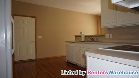Building Photo - 8058 Stratford Cir S