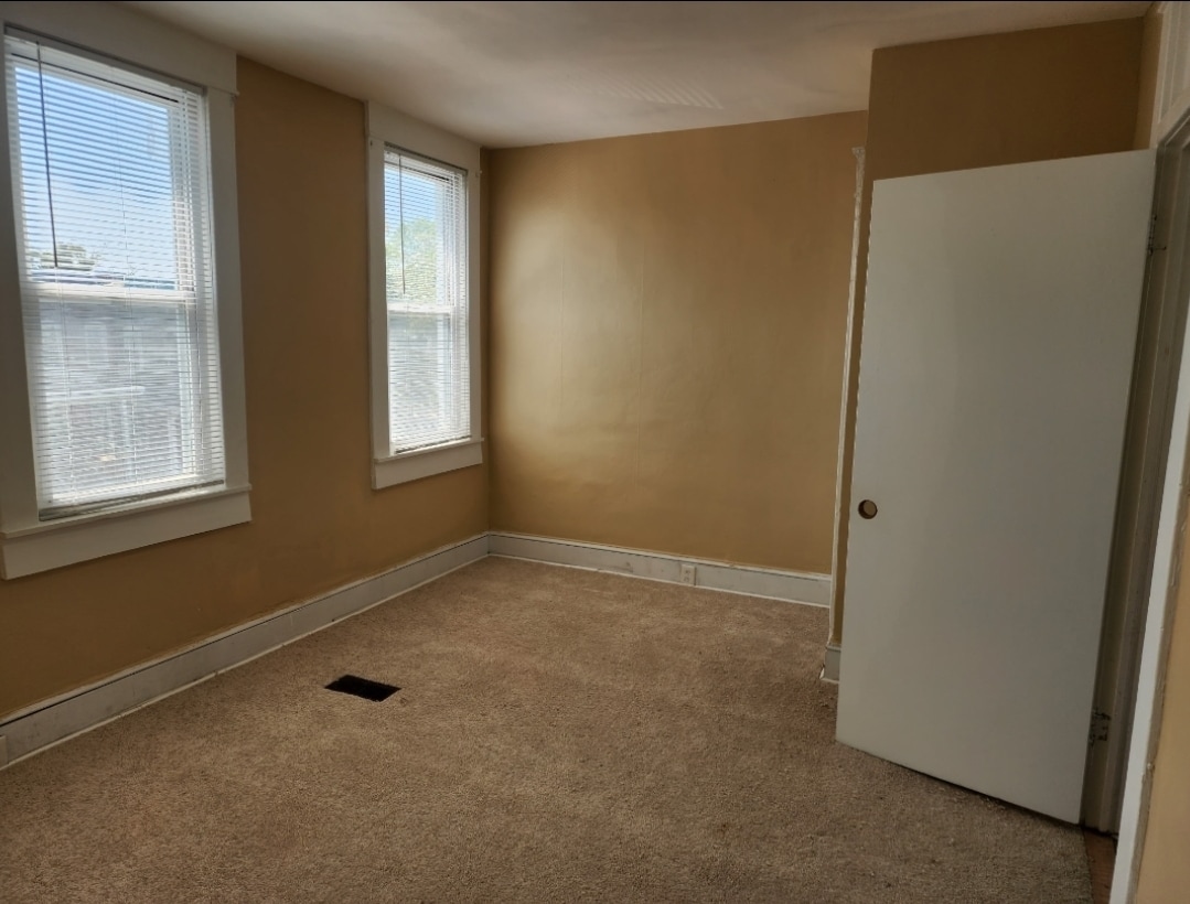 Primary Photo - 30 N Morley St
