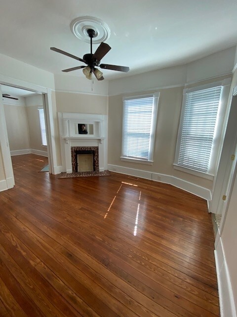 Dining Room - 2307 Abercorn St