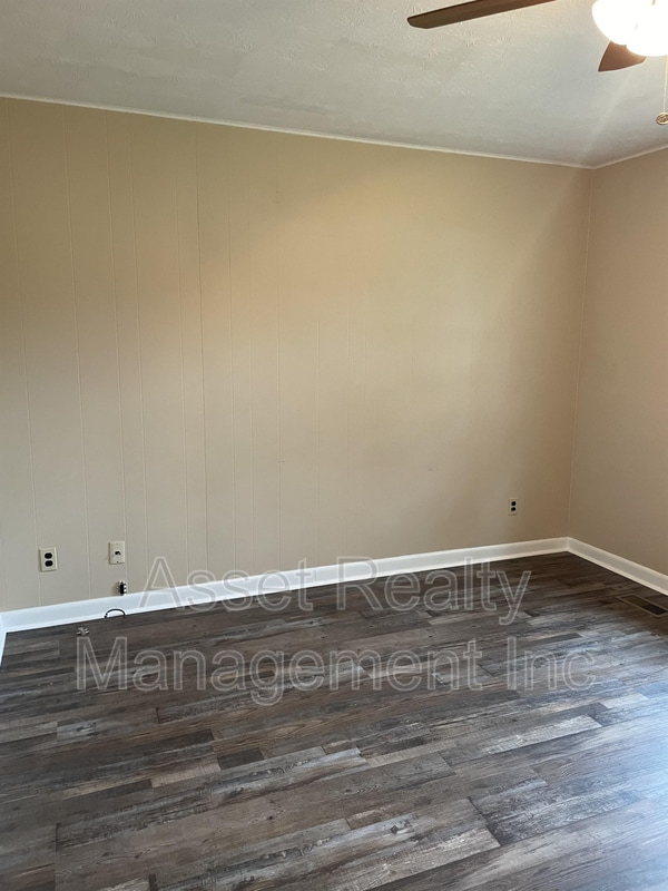 Building Photo - 709 Brookridge Cir SW