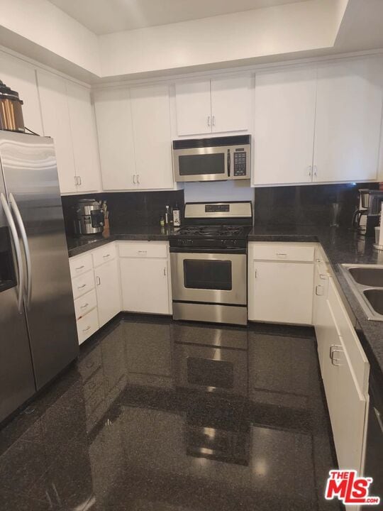 Building Photo - 964 Hancock Ave