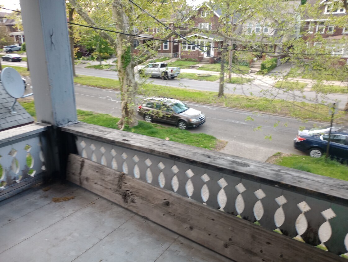 Primary Photo - 1352 W 10th St