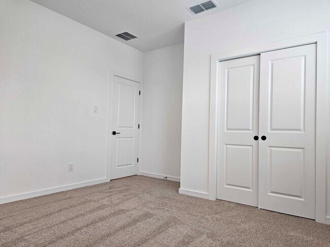 Foto del edificio - 8438 Tranquil Bay Ct