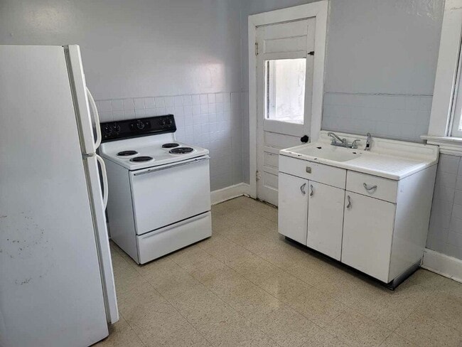 Foto del edificio - 744 W King St