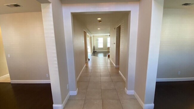 Building Photo - For Rent – Spacious 4-Bedroom Home with Bo...