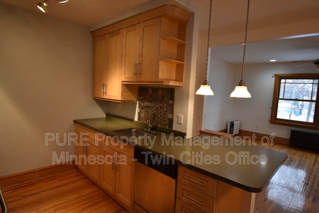 Building Photo - 3116 12th Ave S