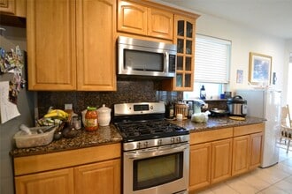 12110 Laurel Ct