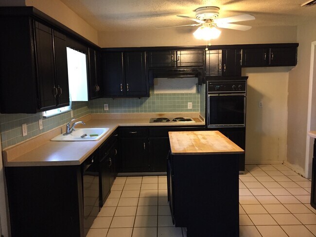 Foto del edificio - 8224 NW 28th Terrace