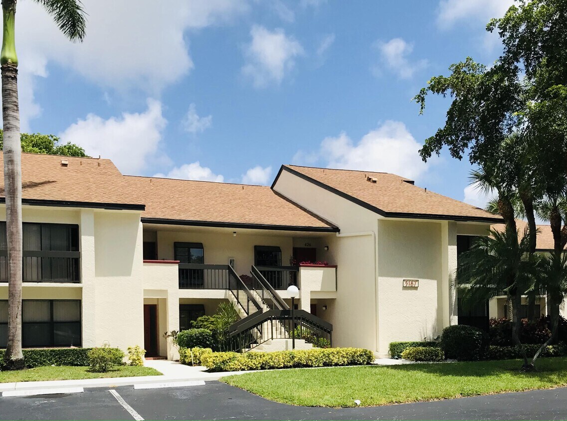5187 Oakhill Ln Unit 626, Delray Beach, FL 33484 Condo for Rent in