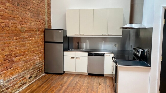 Photo - 829 S Railroad Ave Apartment