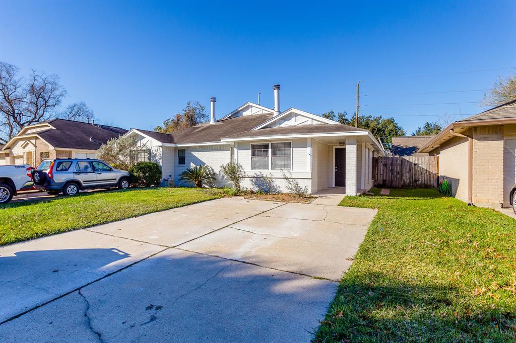 Primary Photo - 5115 Beaver Hollow Dr