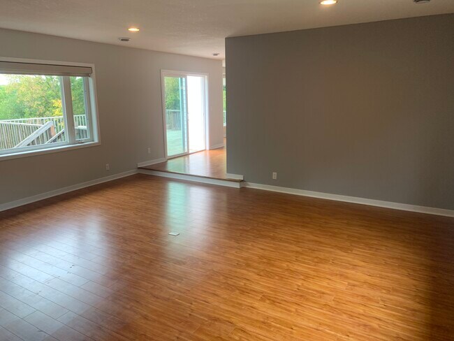 Building Photo - 5412 Mayview Rd