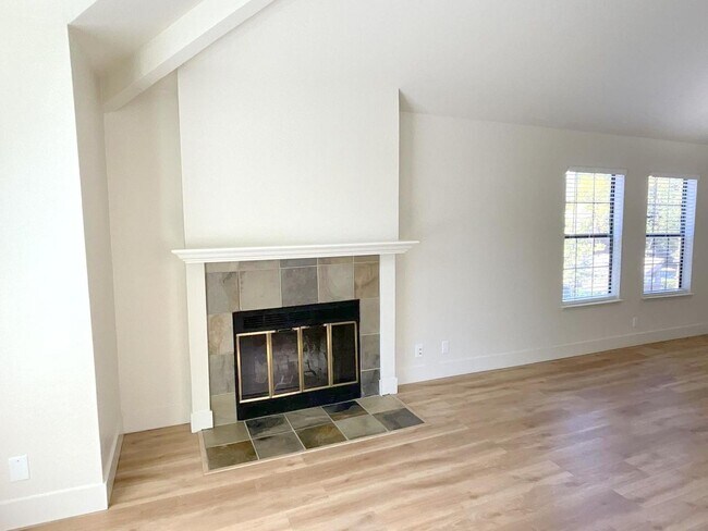 Foto del edificio - Resort Living in this Gorgeous Condo! 1 Ca...