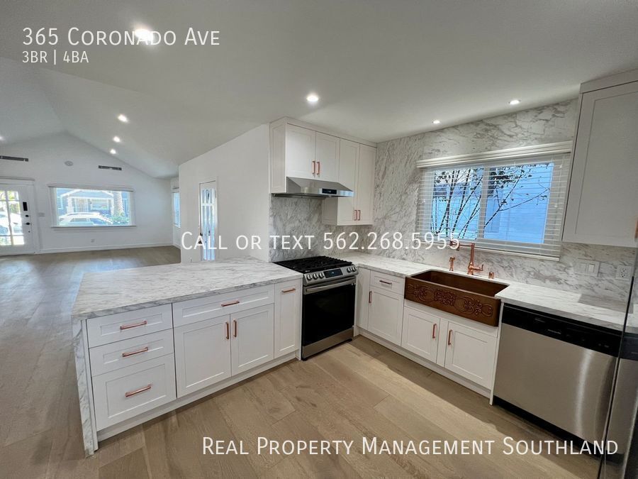 Foto principal - Stunning, Highly Upgraded Front Home for R...