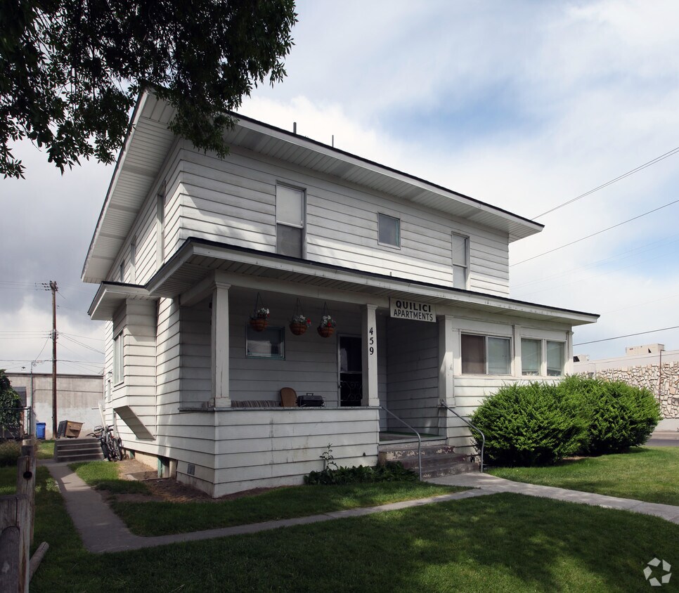 Primary Photo - Quilici Apartments