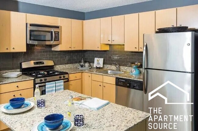 Photo - 225 N Columbus Dr Apartment