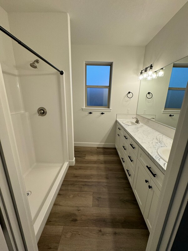 Foto del edificio - 7719 Coldwater Dr