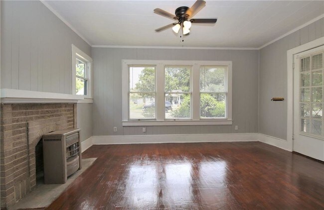 Building Photo - 3234 Jerome St