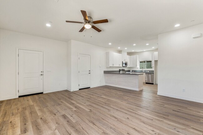 Foto del edificio - 66017 Acoma Ave