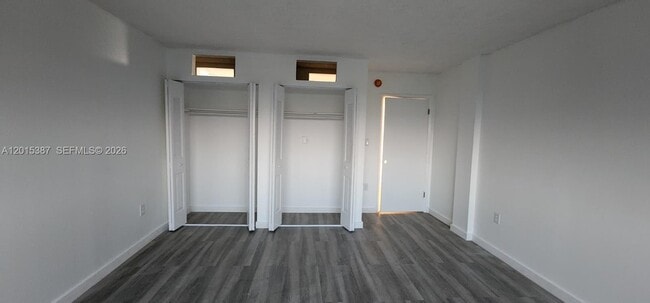Building Photo - 6930 Miami Gardens Dr