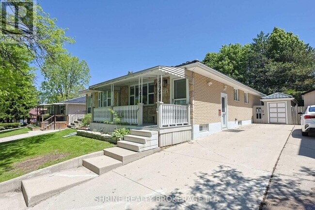 Building Photo - 743 Sevilla Park Pl