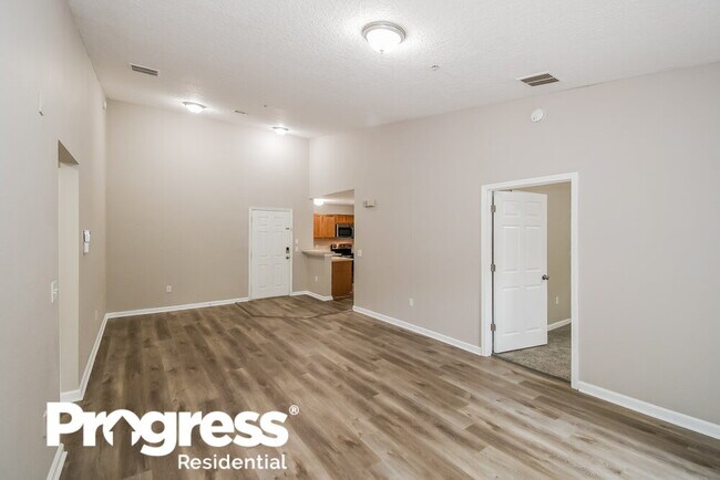 Building Photo - 6788 Manotak Oaks Dr