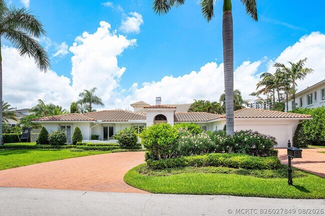 Foto del edificio - 1251 Thatch Palm Dr