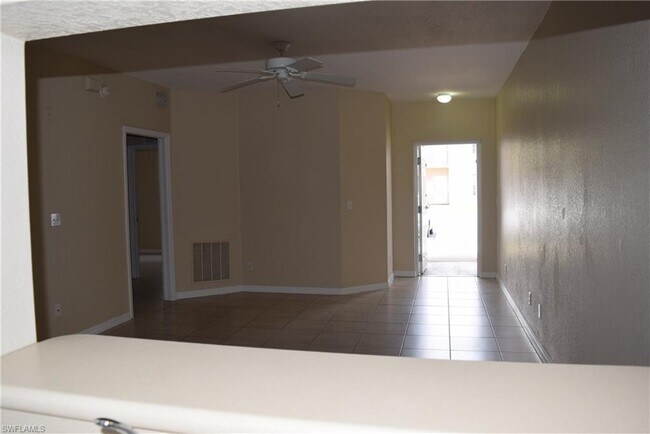 Foto del edificio - 8312 Bernwood Cove Loop