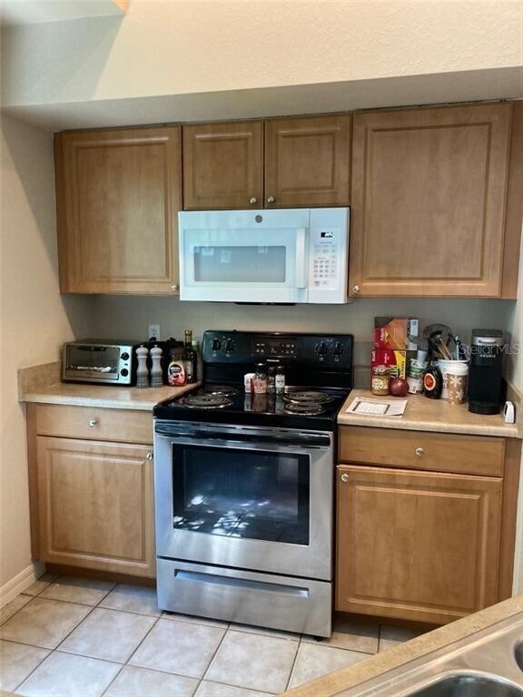 Foto del edificio - 5581 Rosehill Rd